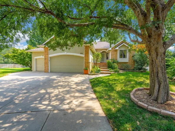 210 S Brownthrush Ct, Wichita, KS 67209