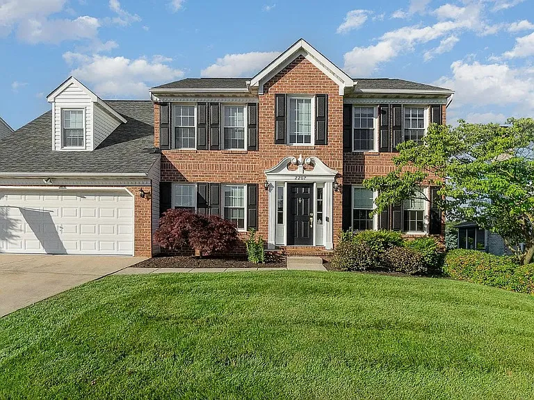 2207 Grey Fox Ct — Photo 1