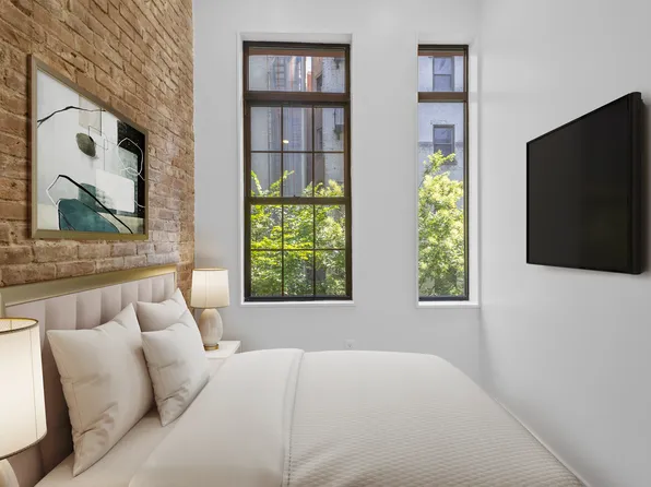 43 West 8th Street image 7 of 13