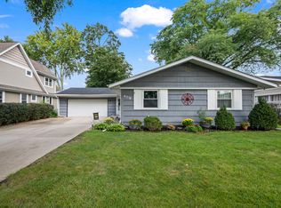 419 S Phelps Ave, Arlington Heights, IL 60004