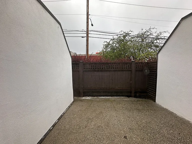 812 Milton St #108 — Photo 11