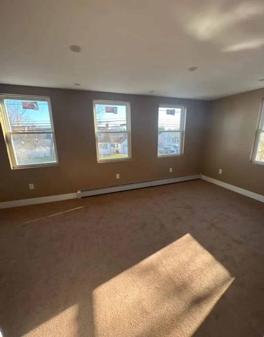 1 bed, $2,300 — Photo 2