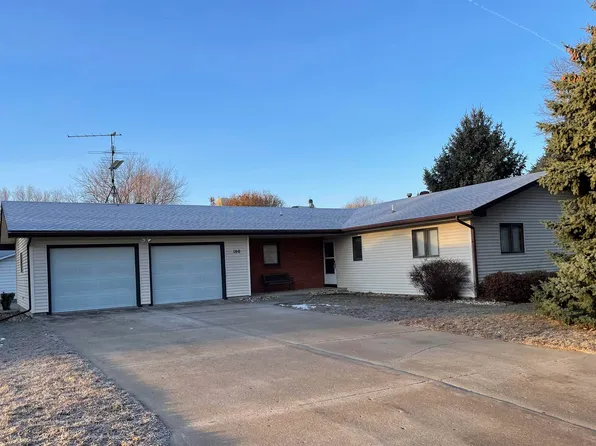 100 Oak St, Hospers, IA 51238