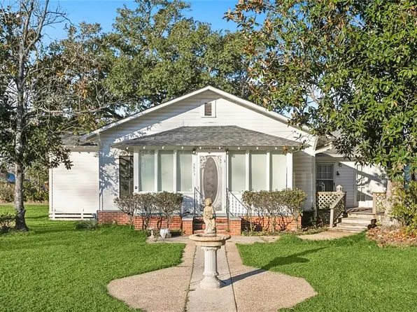 585 S 5th St, Ponchatoula, LA 70454