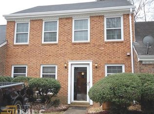 365 Williamsburg Way, Fayetteville, GA 30214