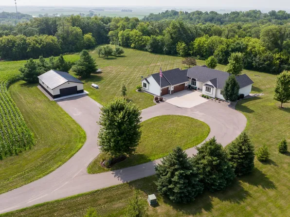 23525 Leeann Dr, Hampton, MN 55031