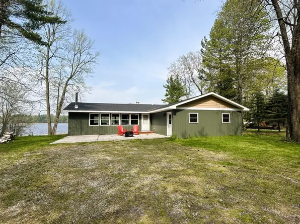 13272 W Shore Dr, Millersburg, MI 49759