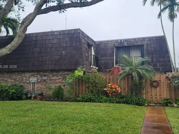 1544 Forest Lakes Cir APT D, West Palm Beach, FL 33406