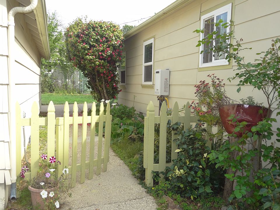 1st image of 328 Keena Dr