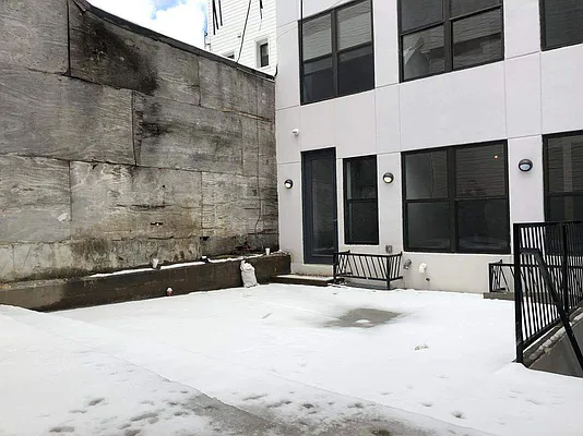 Rented by Lang Realty LLC | media 68