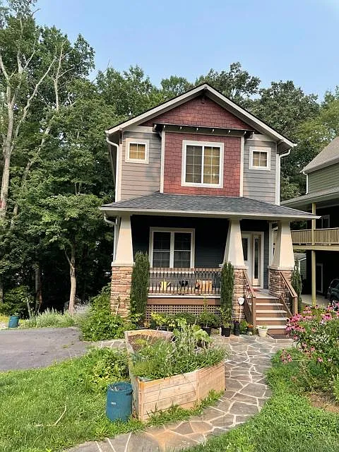 3 bed, 2.5 bath, 1660 sqft, $2,500 — Photo 2