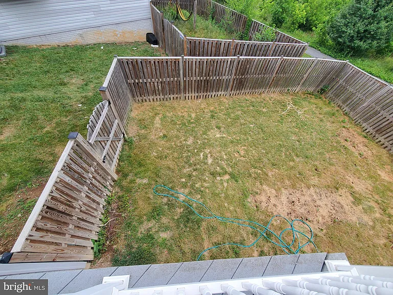 29 Litchfield Ln E — Photo 8