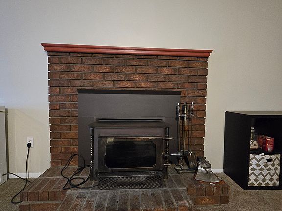 3rd image of 275 1st St