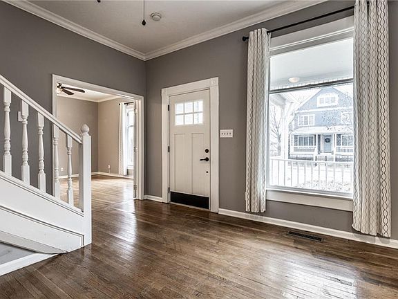 3rd image of 1566 N Carrollton Ave