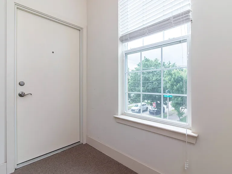 697 W Berks St #2 — Photo 12