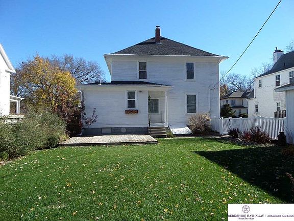 3rd image of 725 N Clarkson St