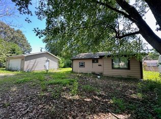 518 S Isabella St, Clinton, IL 61727