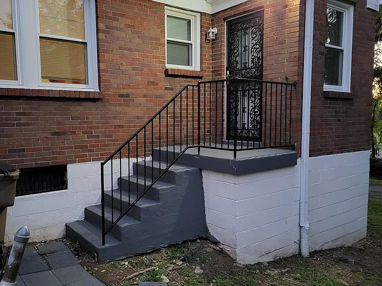 2404 Morena St — Photo 12