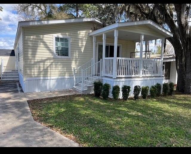 1st image of 13 Park Way