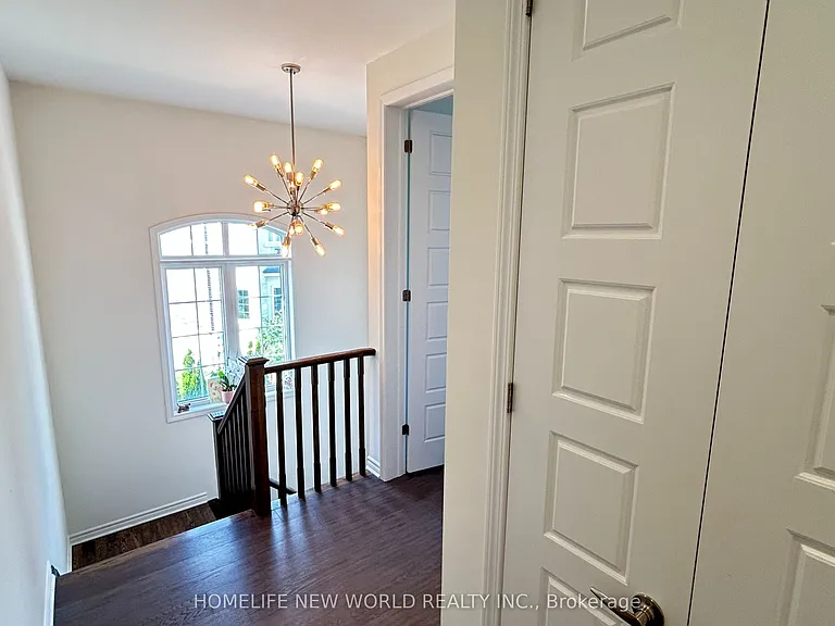 46 Major Cres — Photo 23