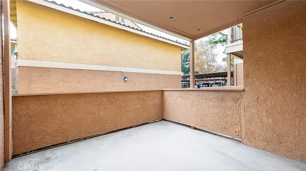 2 bed, 816 sqft, $2,300 — Photo 4