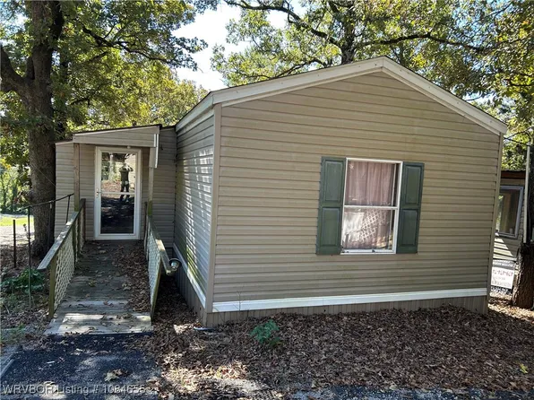 10011 Southshore Dr, Hackett, AR 72937