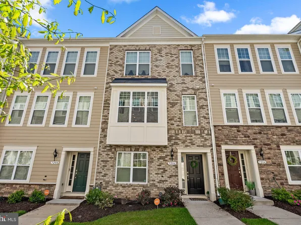 7206 Wood Pond Cir, Lanham, MD 20706