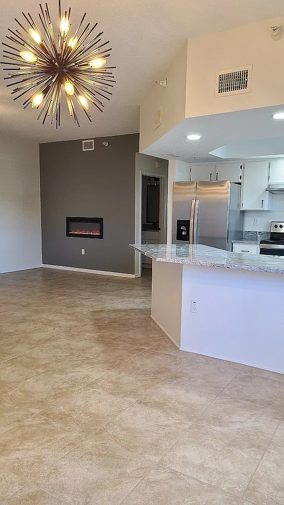 2 bed, 1050 sqft, $1,550 — Photo 3