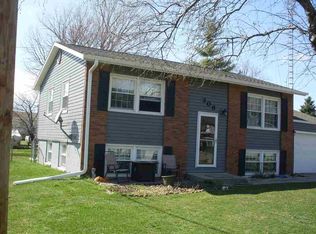 306 Windsor Dr, Norfolk, NE 68701