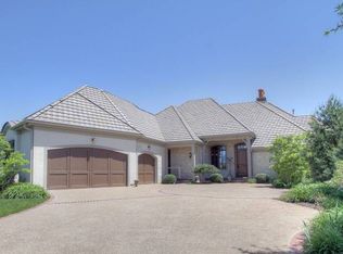 625 Saint James Ct, Belton, MO 64012