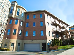 250 Laird Ave #C0302-302, Cliffside Park, NJ