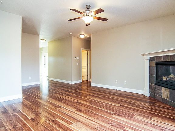 5th image of 1205 Island Way