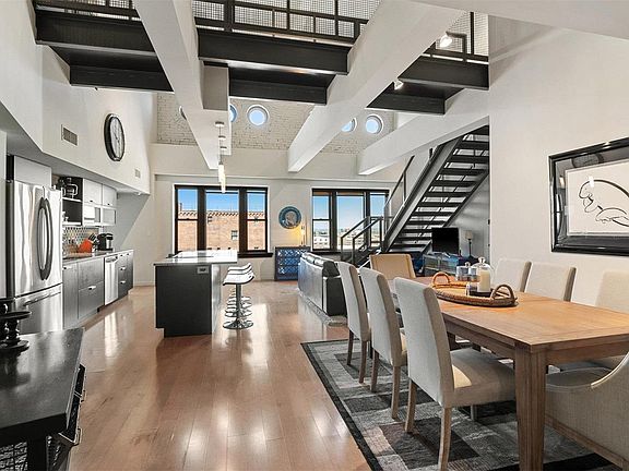 5th image of 915 Olive St APT 1604