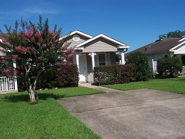 1st image of 8112 Heirloom Dr