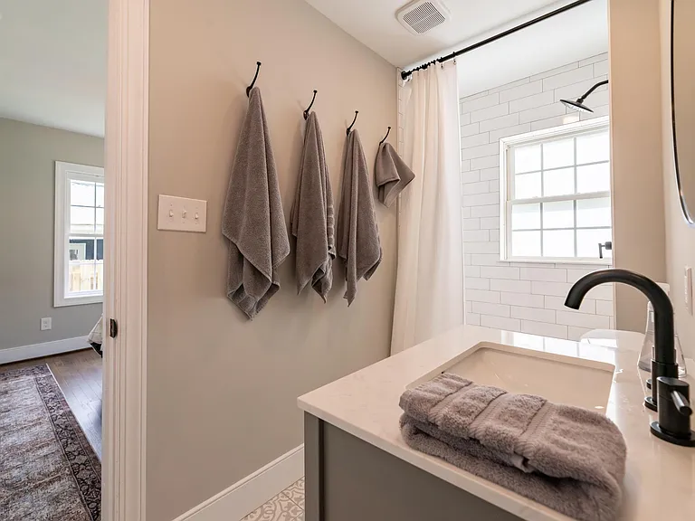 10137 Sycamore Landing Rd — Photo 25
