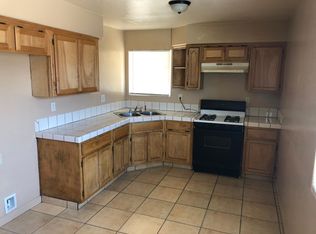411 S Haley St APT B, Bakersfield, CA