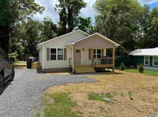 404 4th St SE, Fort Payne, AL 35967