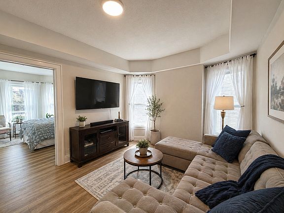 5th image of 806 Elmwood Ave Suite 2