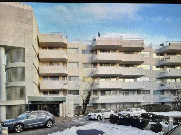 171 Great Neck Rd APT 3H, Great Neck, NY 11021