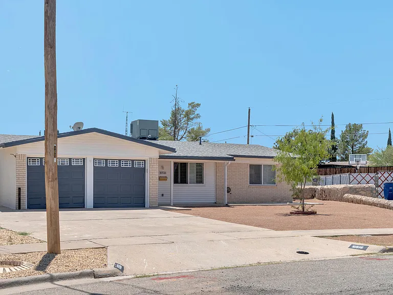 10516 Cuesta Brava Ln — Photo 2