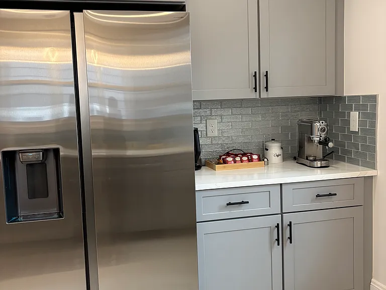 60 Sargent Ave — Photo 3