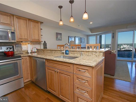 2nd image of 1000 S Bay Ave #18