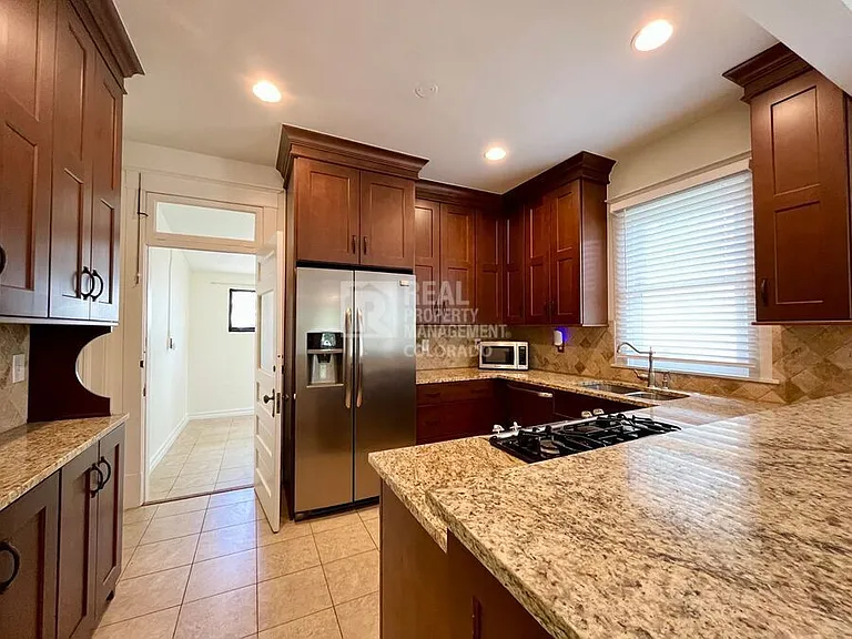 1412 S Grant St — Photo 7