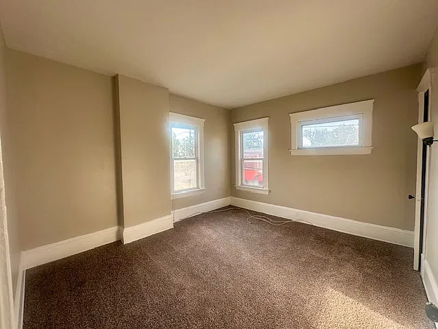 3 bed, 1300 sqft, $1,090 — Photo 4