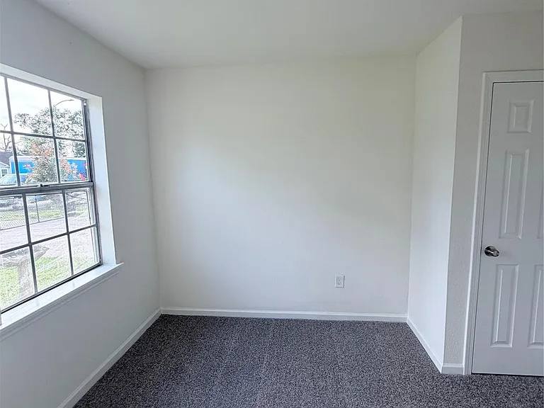 8837 Oak Knoll Ln — Photo 22