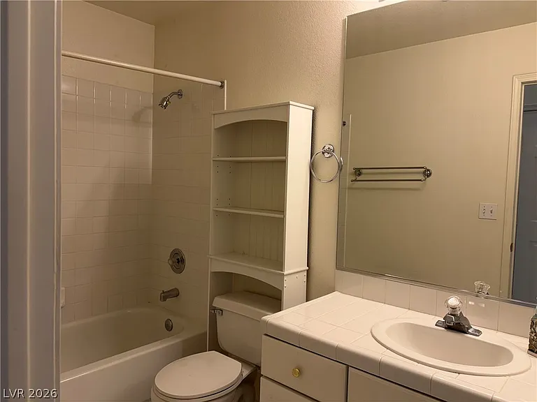 5708 Owl Butte Ct — Photo 20