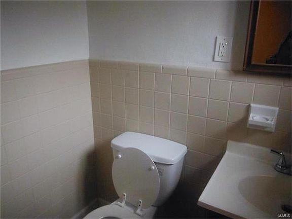 4th image of 5539 Donbar Dr