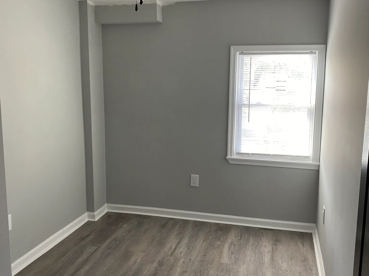 1 bed, 1420 sqft, $550 — Photo 4