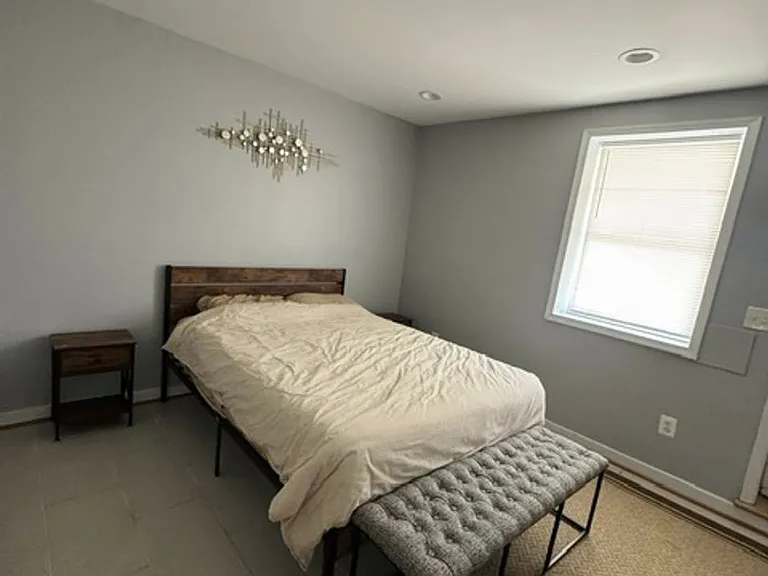 (1) 330 - 37 T Street — Photo 13