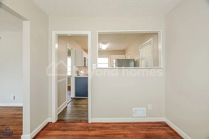 1028 Broadmoor Dr — Photo 11